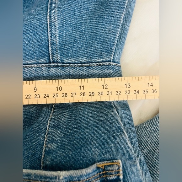 Good American denim jumpsuit, and it has a very clean, modern-utility vibe SZ 2 - Picture 7 of 16